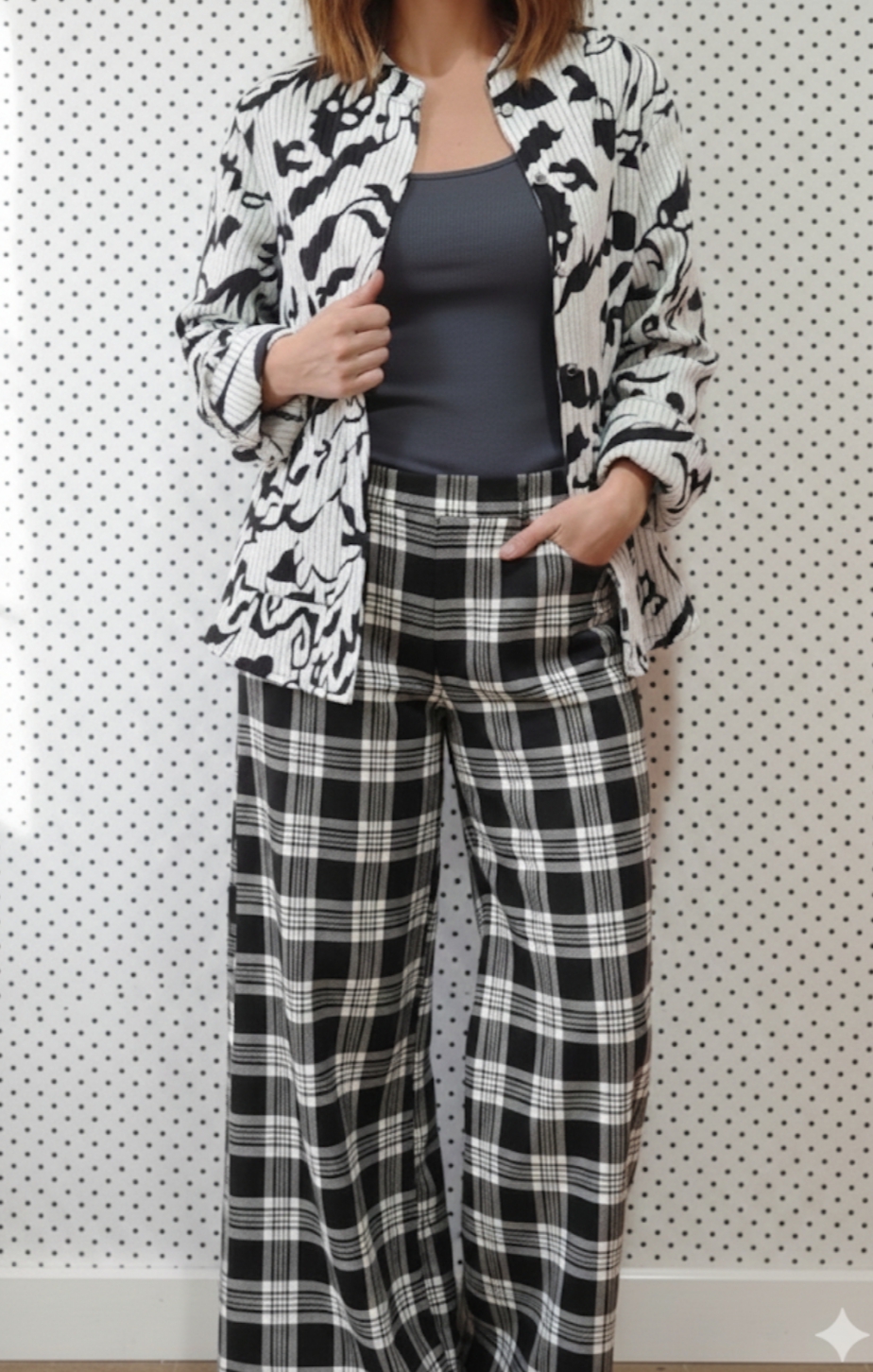 CHAQUETA DE ALGODÓN REVERSIBLE BLANCOS Y NEGROS