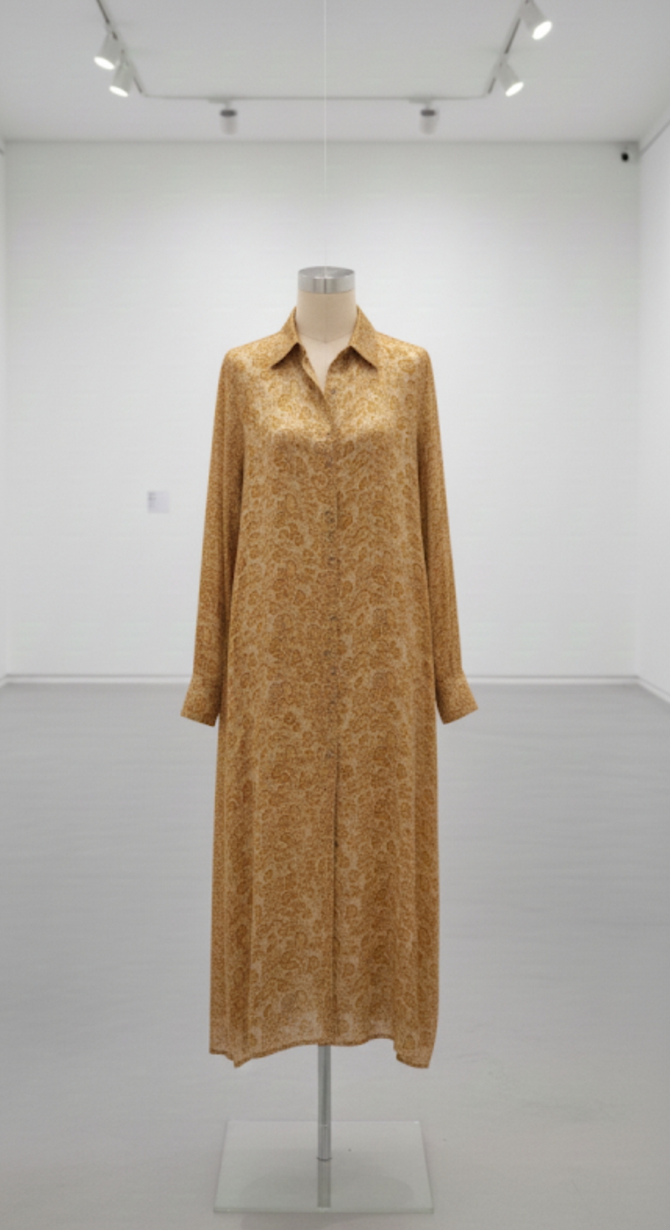 CAMISERO EN SEDA SATINADA DORADO