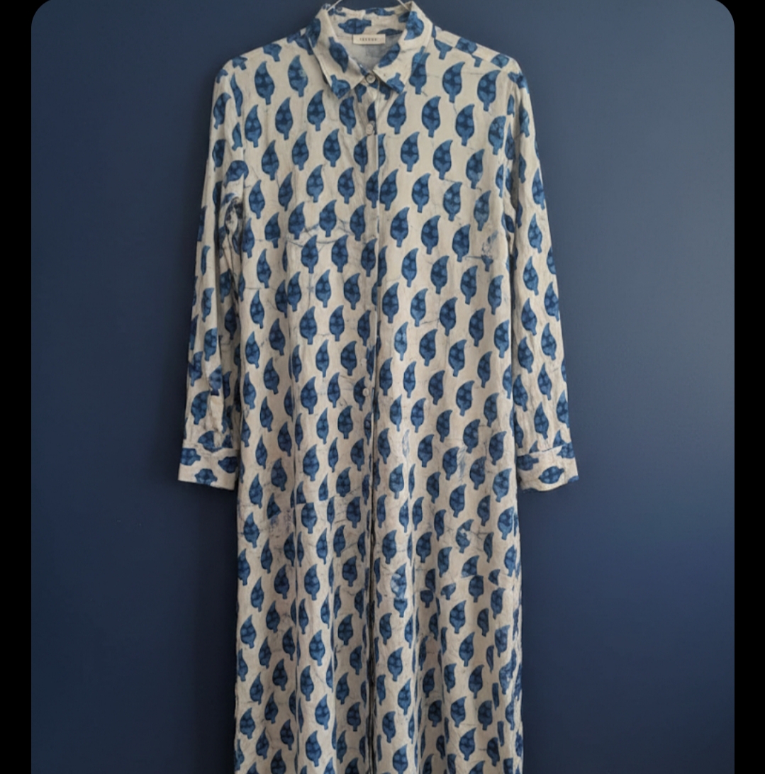 CAMISERO DE ALGODÓN, CON HOJITAS AZULES